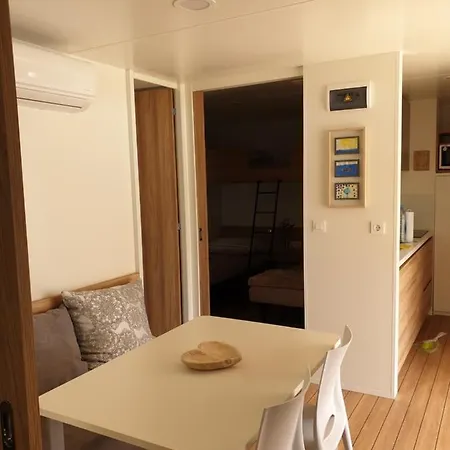 Mobile Bela Apartment *